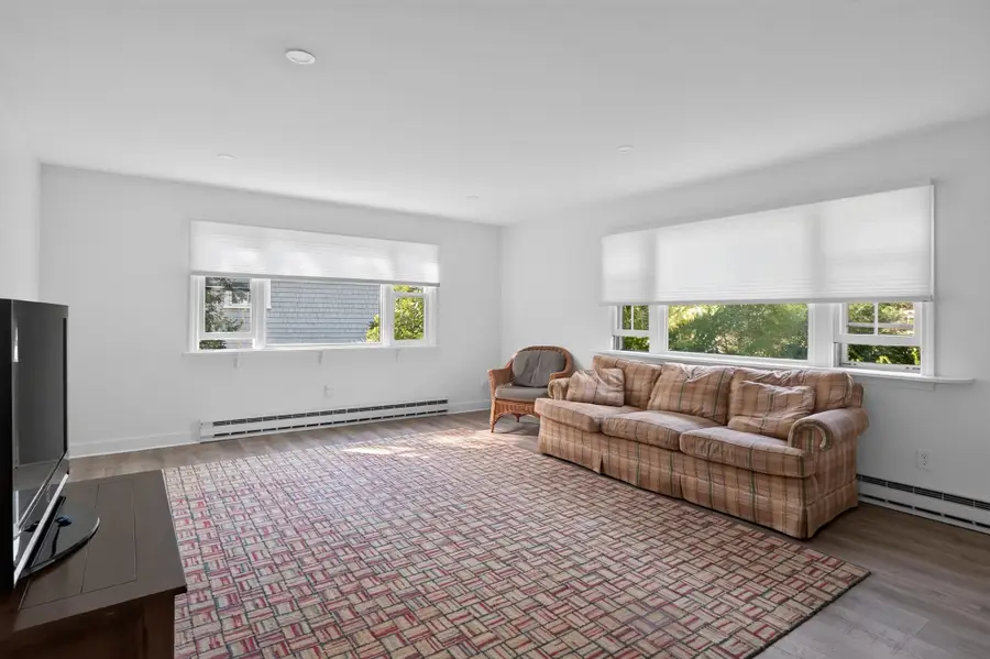 234 County Road, Oak Bluffs, MA 02557 - #3