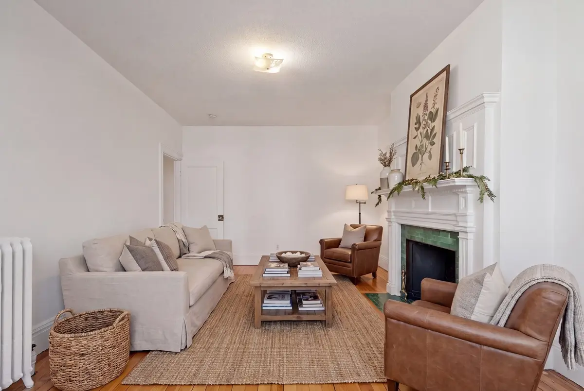 16 Glenville Ave #Unit 1, Boston, MA 02134 - #1
