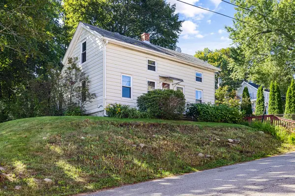 11 Prospect St, Spencer, MA 01562