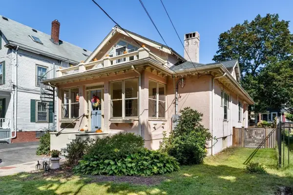 45 Summit Ave, Salem, MA 01970