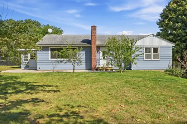 107 South St, East Brookfield, MA 01515