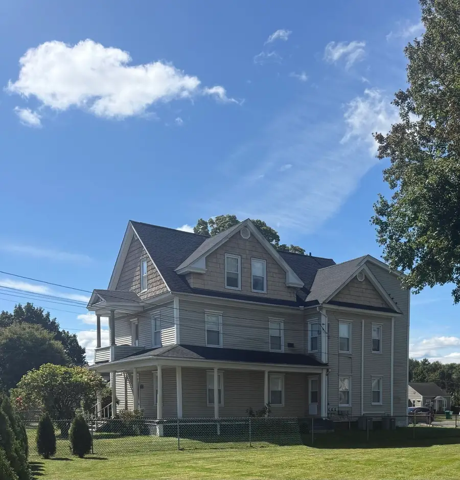 418 Chicopee St, Chicopee, MA 01013 - #3