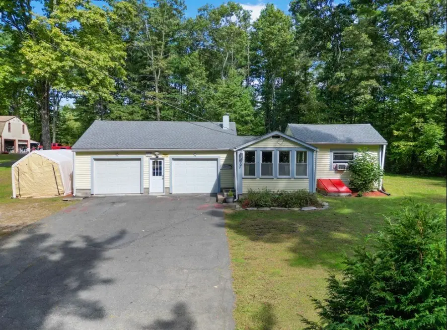 64 Munsell St, Belchertown, MA 01007 - #2