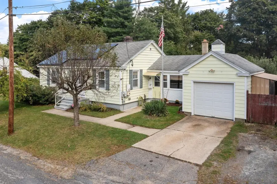 2 Hamilton St, Orange, MA 01364 - #2