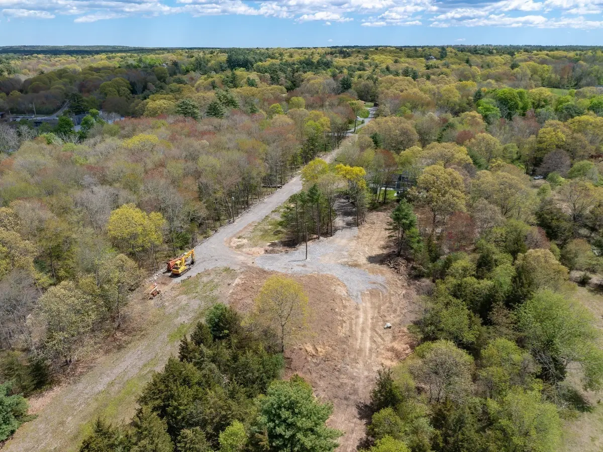 7 Julia Lane, Assonet, MA 02702 - #1