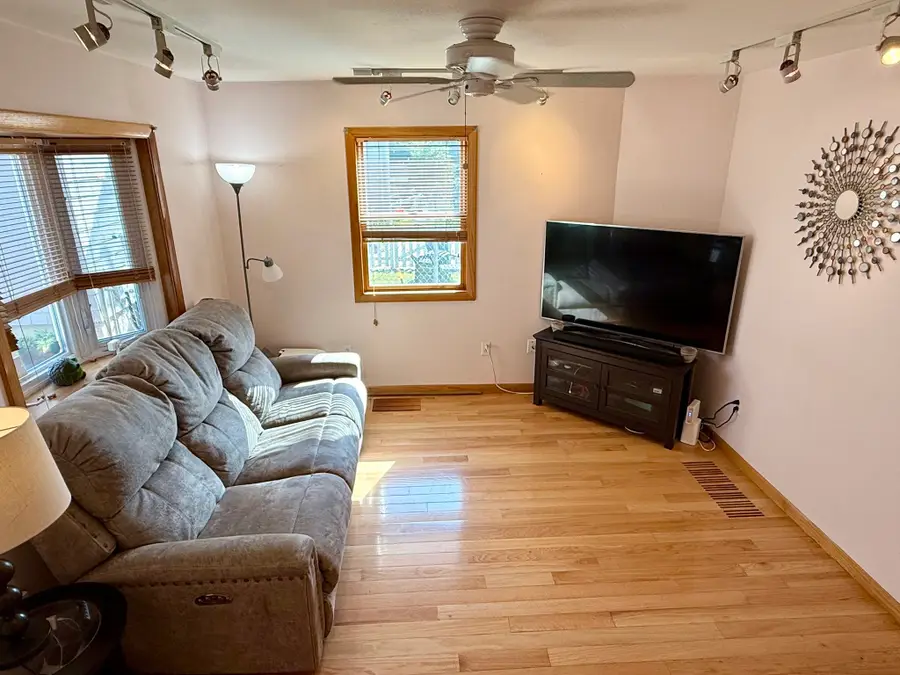 25 Union St, Woburn, MA 01801 - #2