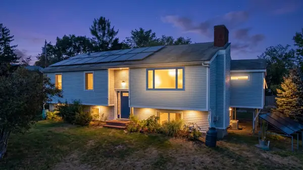 13 High Popples Rd, Gloucester, MA 01930
