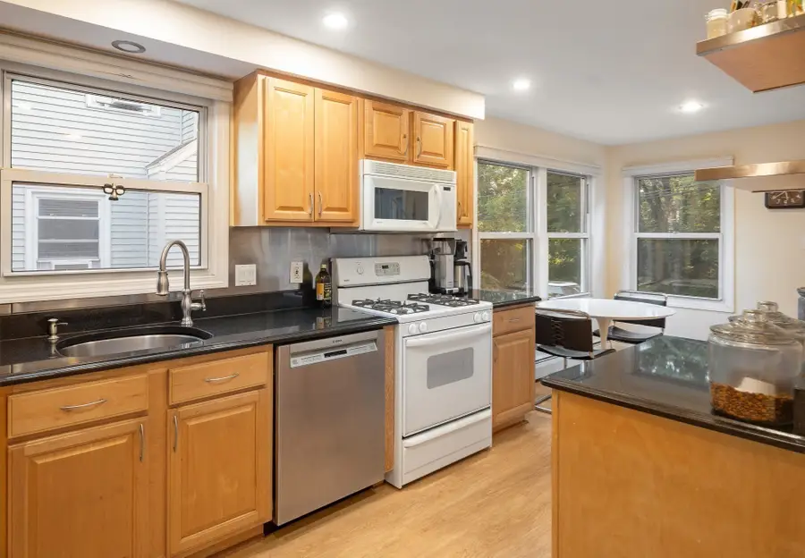 29 Pinecliff Road #29, Boston, MA 02132 - #3
