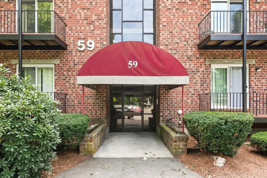 59 Mill St #302, Dracut, MA 01826 - #2
