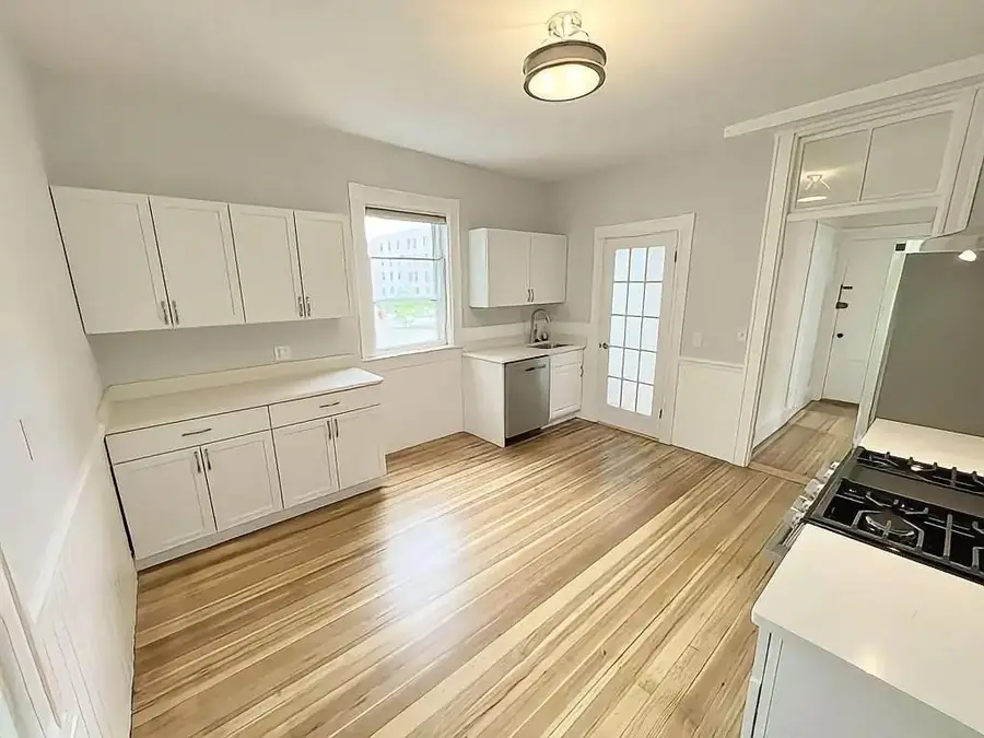 98 Boylston St #3, Brookline, MA 02445 - #3