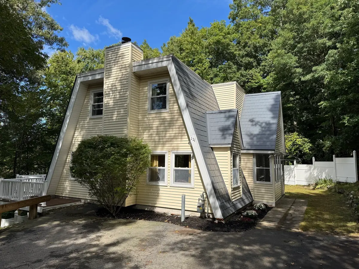 121 Copperfield Rd, Worcester, MA 01602 - #1