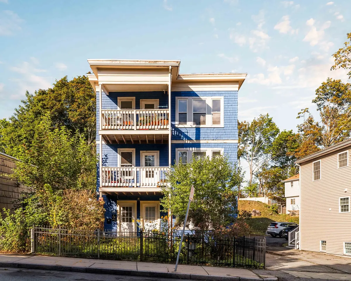217-219 Florence Street #219, Boston, MA 02131 - #1