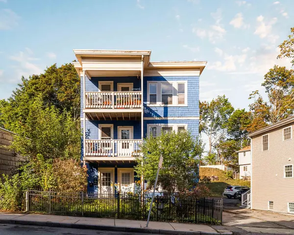 217-219 Florence Street #219, Boston, MA 02131