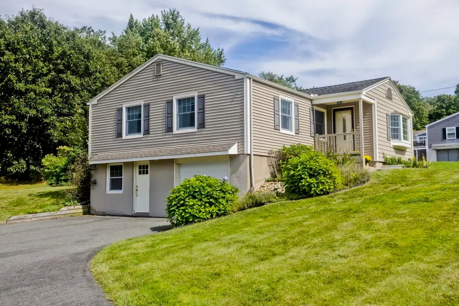 14 Echo Valley Dr, Hampden, MA 01036 - #3