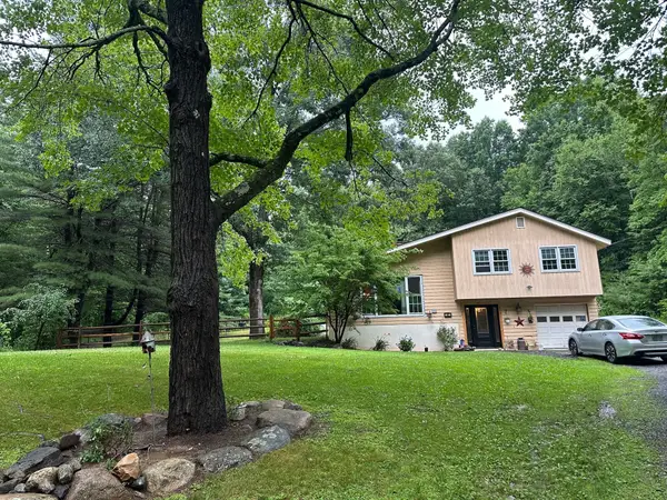 87 Bayberry Lane, Westfield, MA 01085