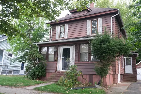 103 Farnsworth St, Springfield, MA 01107