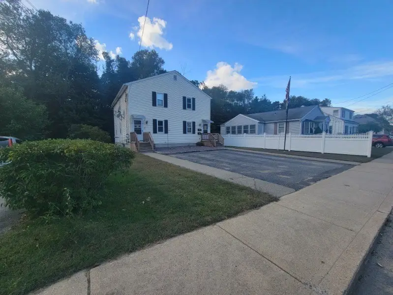 457 Charlton St, Southbridge, MA 01550 - #3