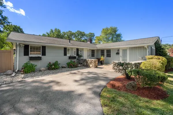 60 Eaton Rd, Framingham, MA 01701