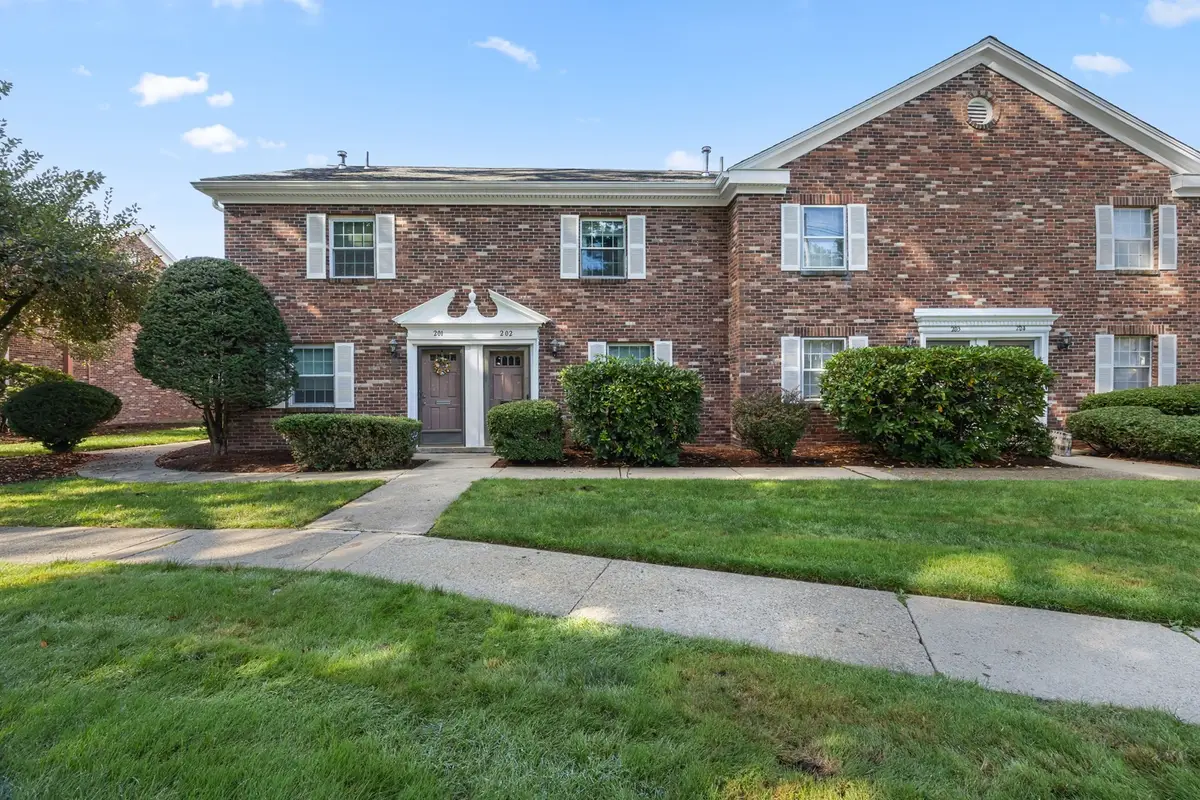 202 Windsor Drive #202, Framingham, MA 01701 - #1