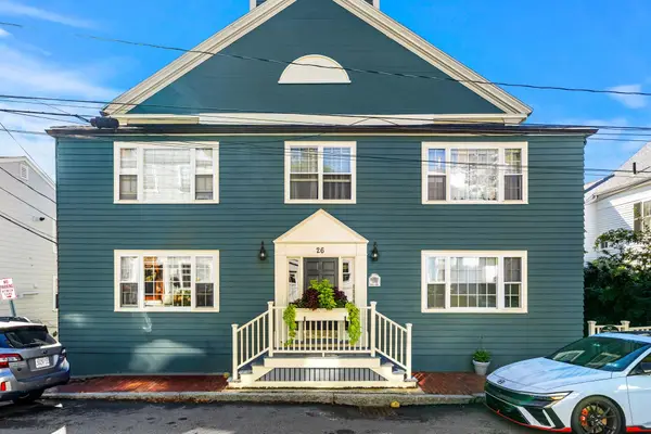 26 Summer St #5, Marblehead, MA 01945