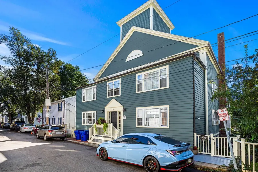 26 Summer St #5, Marblehead, MA 01945 - #3