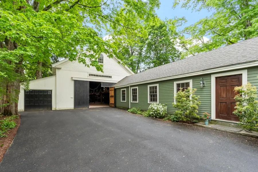44 Andover St, North Andover, MA 01845 - #2