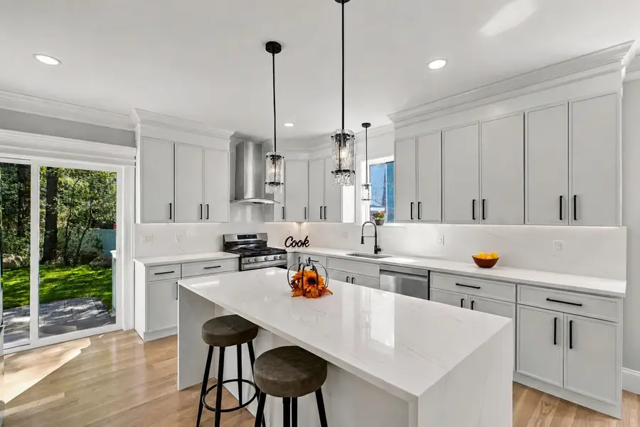 91 High, Upton, MA 01568 - #3