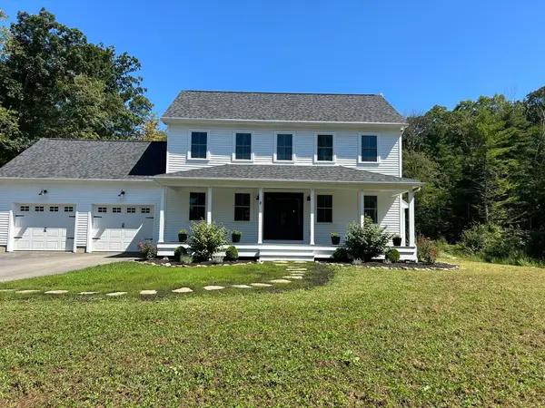 519 Old County Rd, Holland, MA 01521