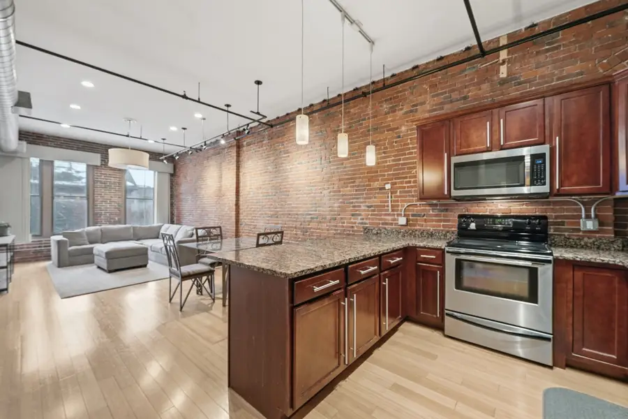 61 Market St #3A, Lowell, MA 01852 - #2