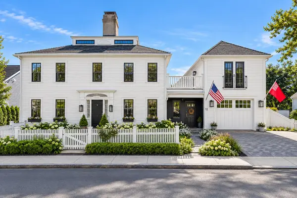12 Bennett Street, Manchester, MA 01944