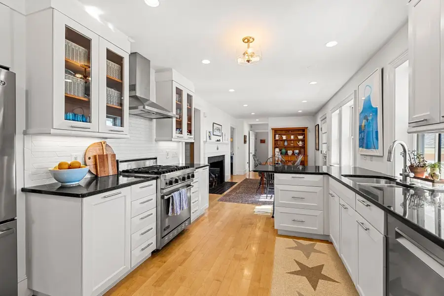 12 Bennett Street, Manchester, MA 01944 - #2