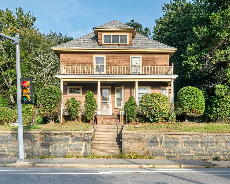 305 South Franklin St, Holbrook, MA 02343 - #2