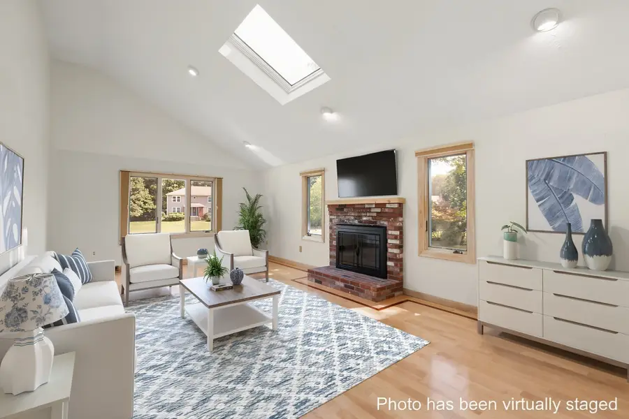 109 Hampton Rd, Sharon, MA 02067 - #2