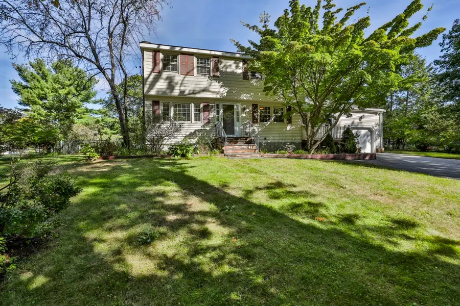 45 Arakelian Drive, Billerica, MA 01821 - #3