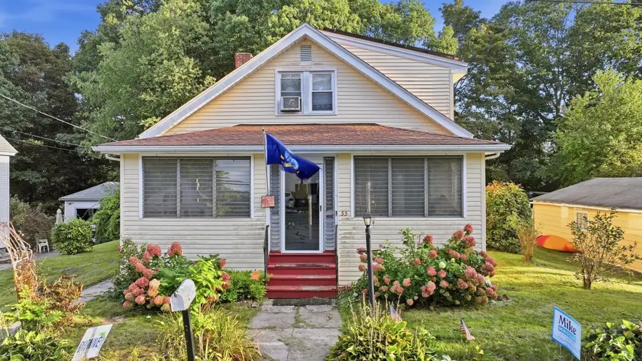 55 Clover St, Worcester, MA 01603 - #2