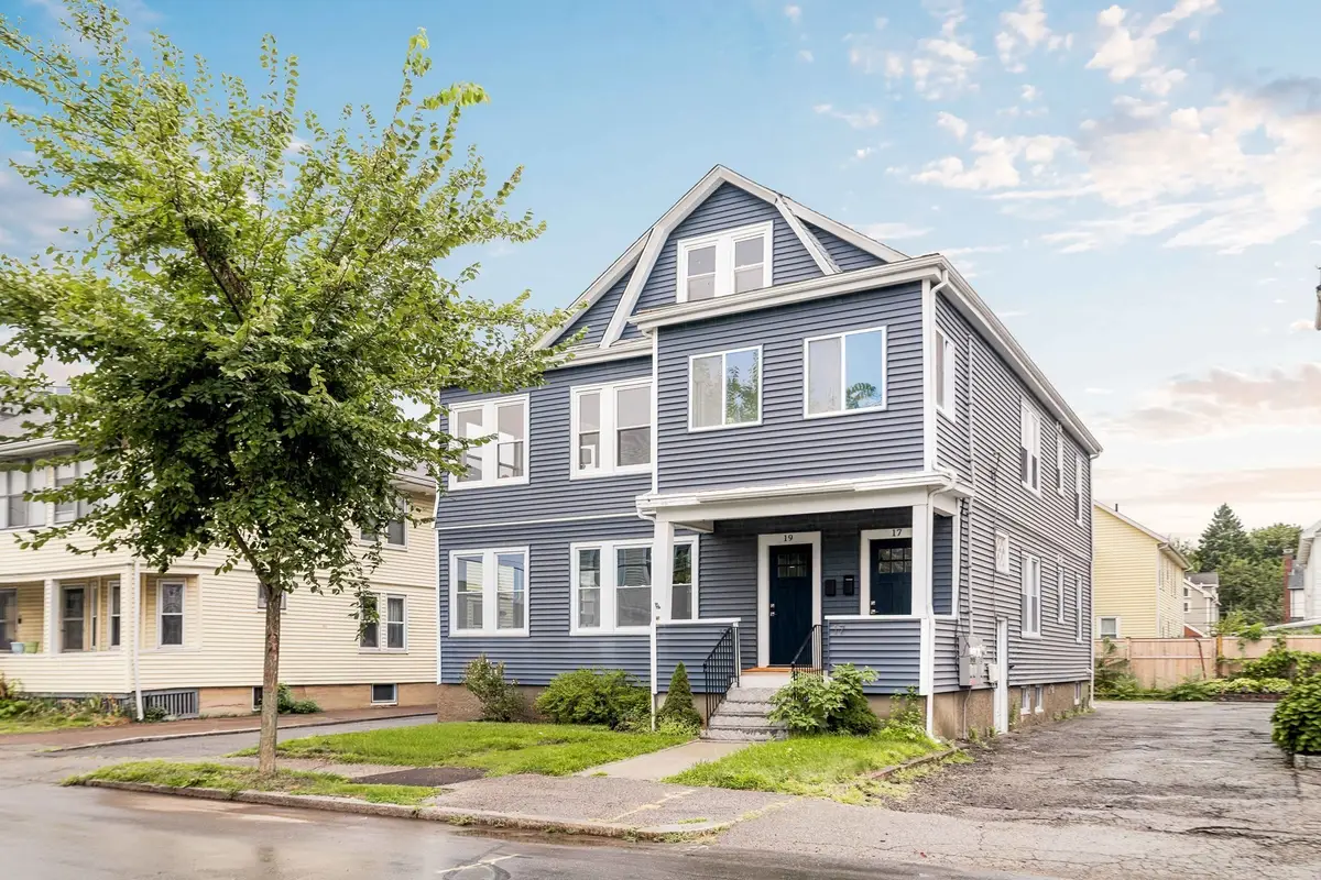 17-19 Woodrow Ave. #17, Newton, MA 02460 - #1