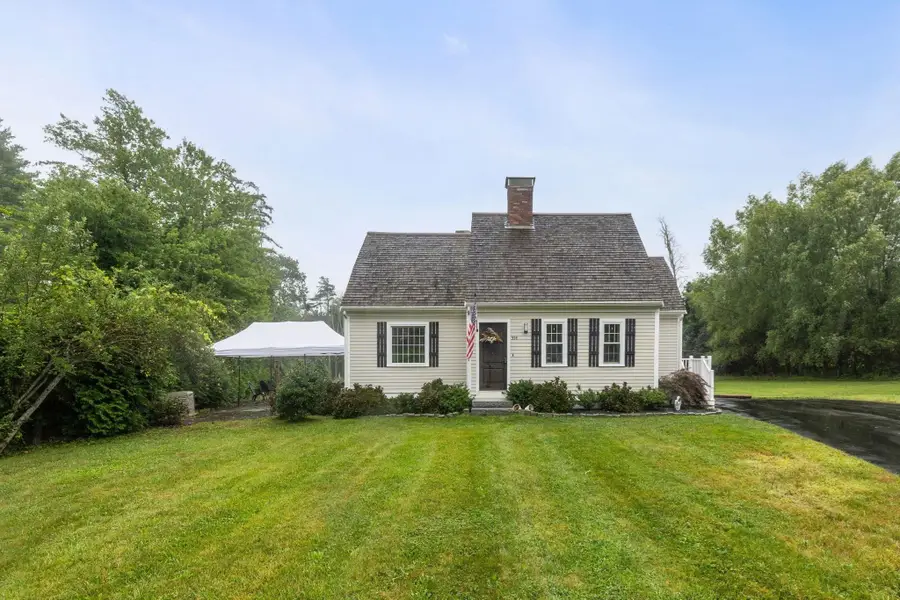 554 High St, Hanson, MA 02341 - #3