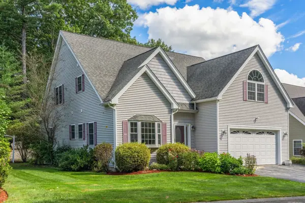 21 Steinbeck St, Tyngsborough, MA 01879
