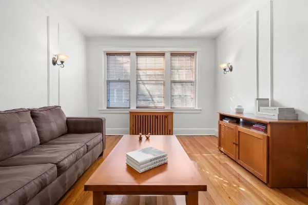 461 Washington St #1, Brookline, MA 02446