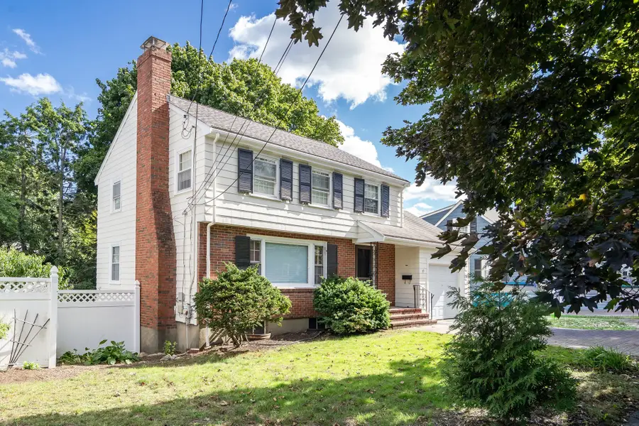 33 Stowecroft Rd, Arlington, MA 02474 - #2