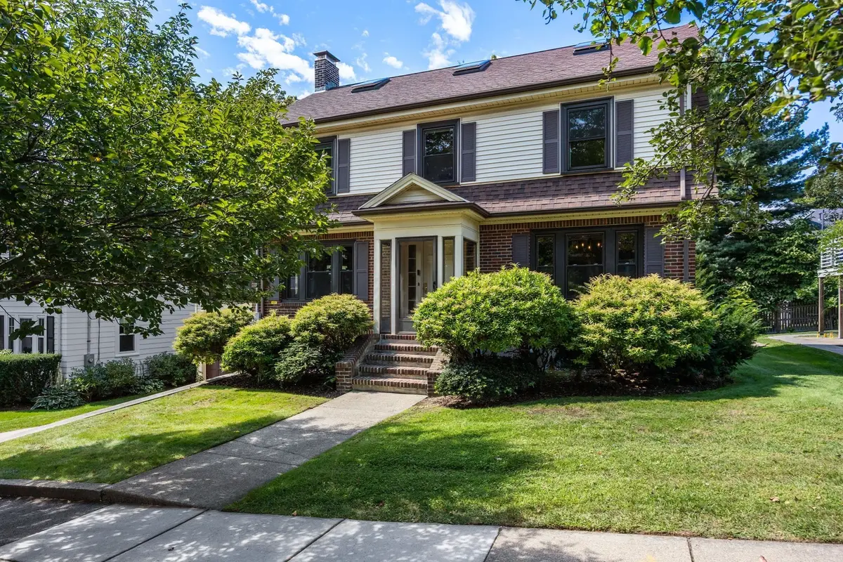25 Lovell Rd, Watertown, MA 02472 - #1