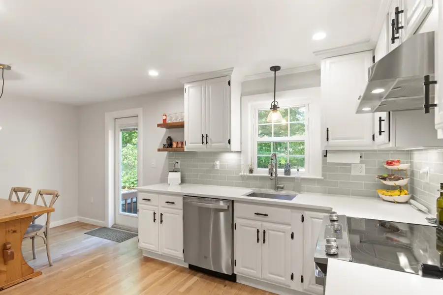 17 Cogswell Ave, Beverly, MA 01915 - #3