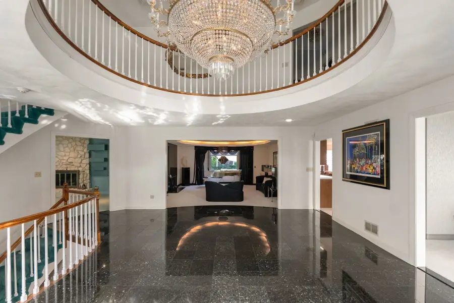 14 Grand Hill Dr, Dover, MA 02030 - #3