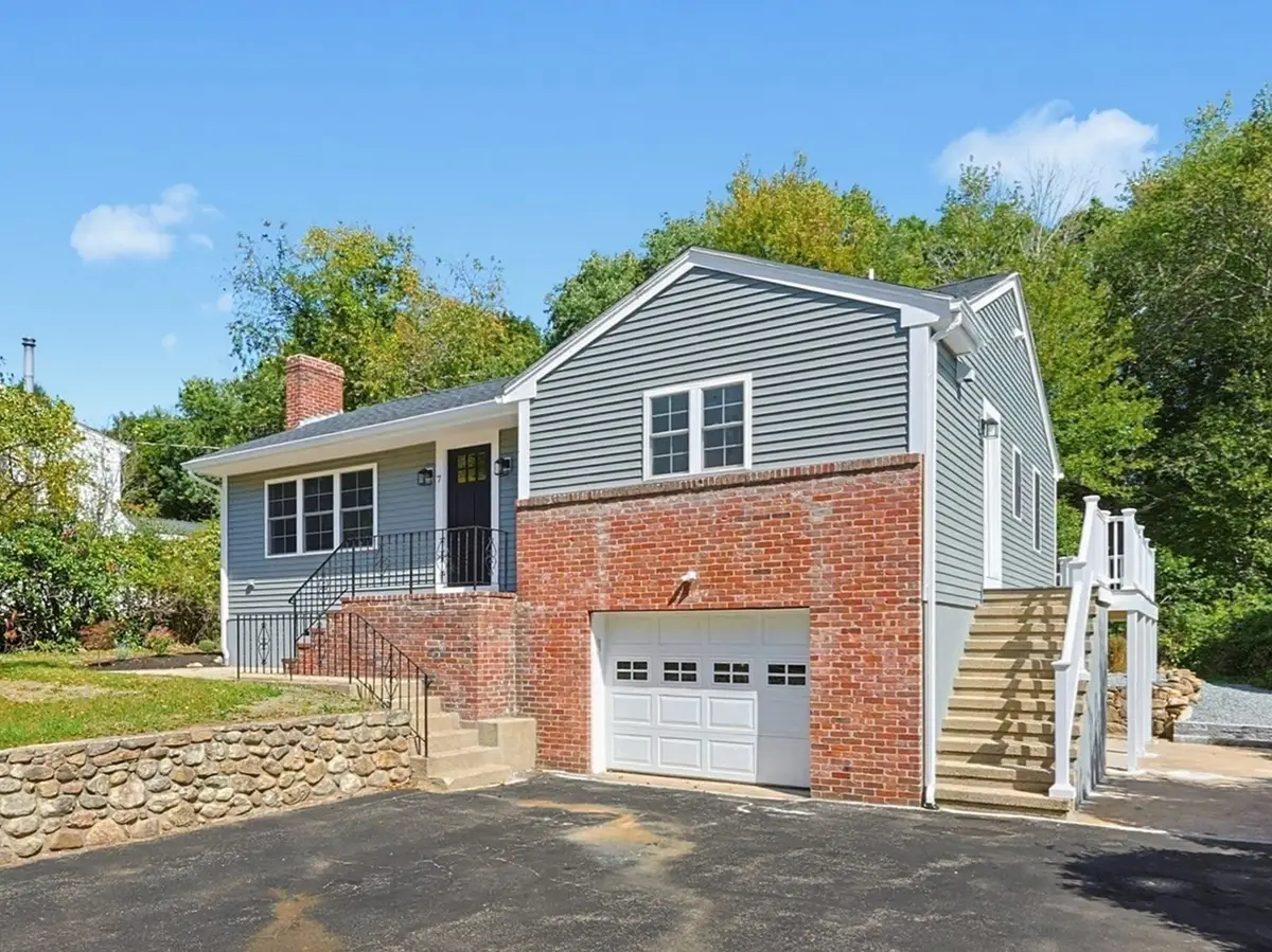 7 Dana Park, Hopedale, MA 01747 - #1