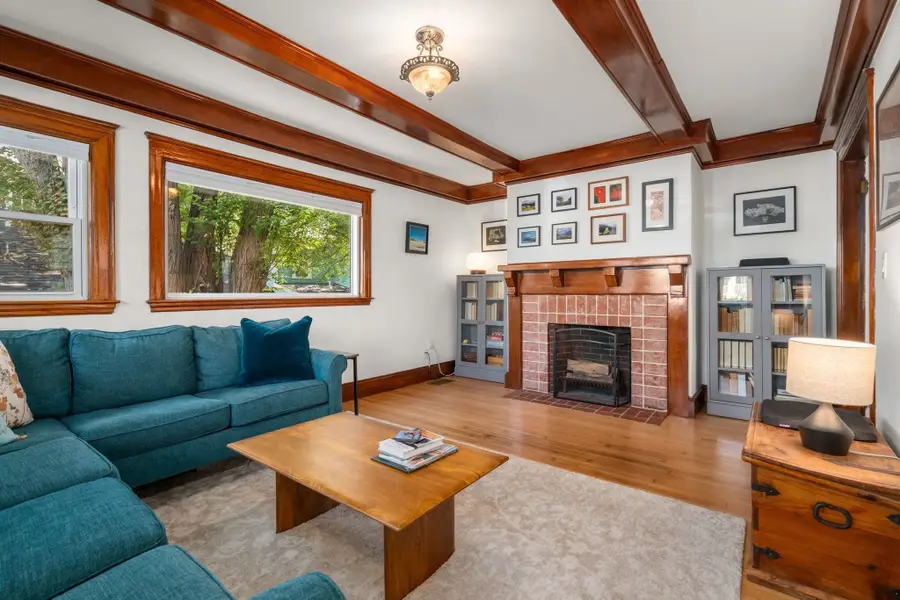 8 Ardmore Rd, Boston, MA 02132 - #3
