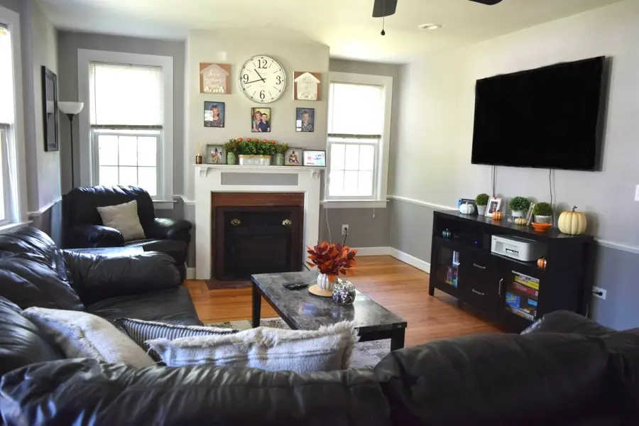 26 Cross St, West Bridgewater, MA 02379 - #2