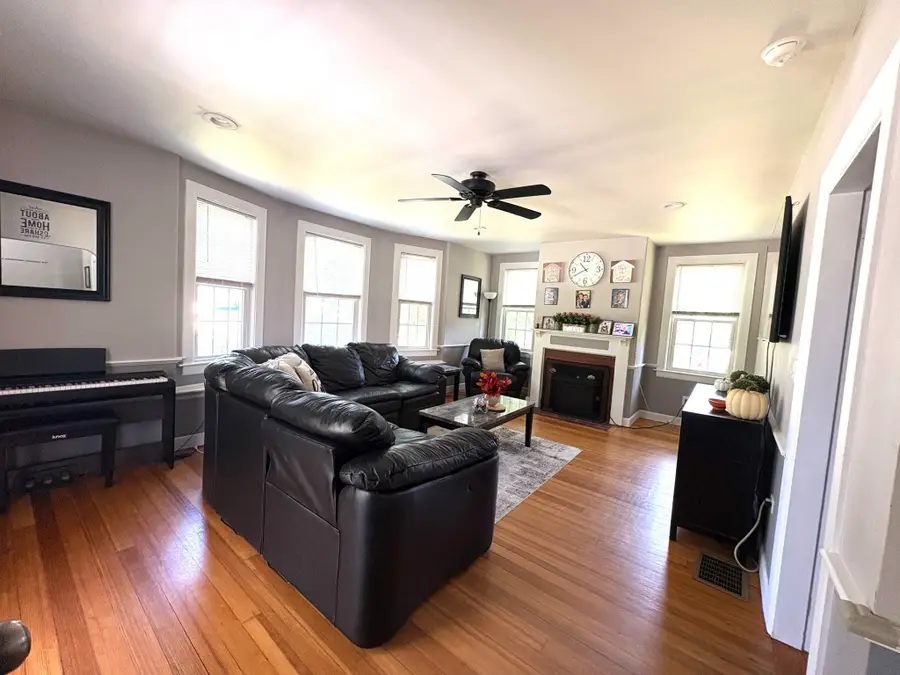 26 Cross St, West Bridgewater, MA 02379 - #3
