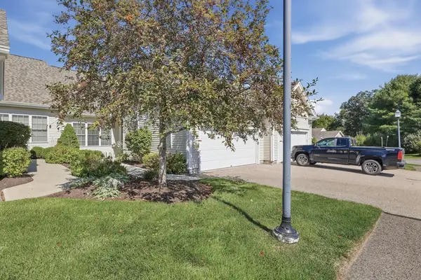 4 Blossom Tree Drive #4, Shrewsbury, MA 01545