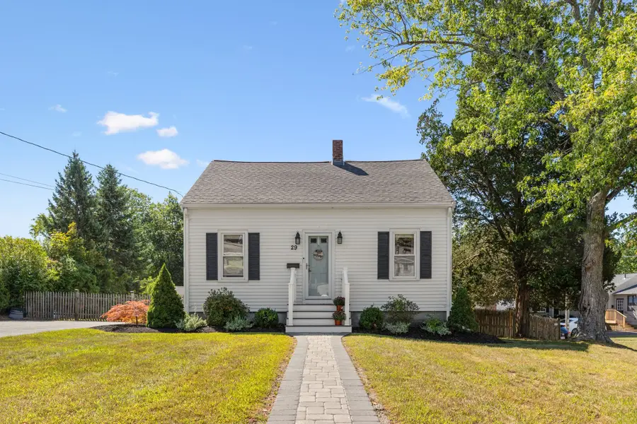 29 Beal St, Rockland, MA 02370 - #2