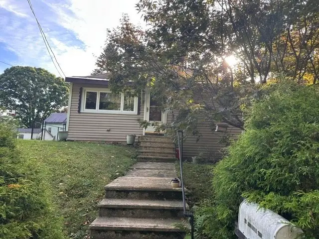 40 Williams Ave, Athol, MA 01331 - #1